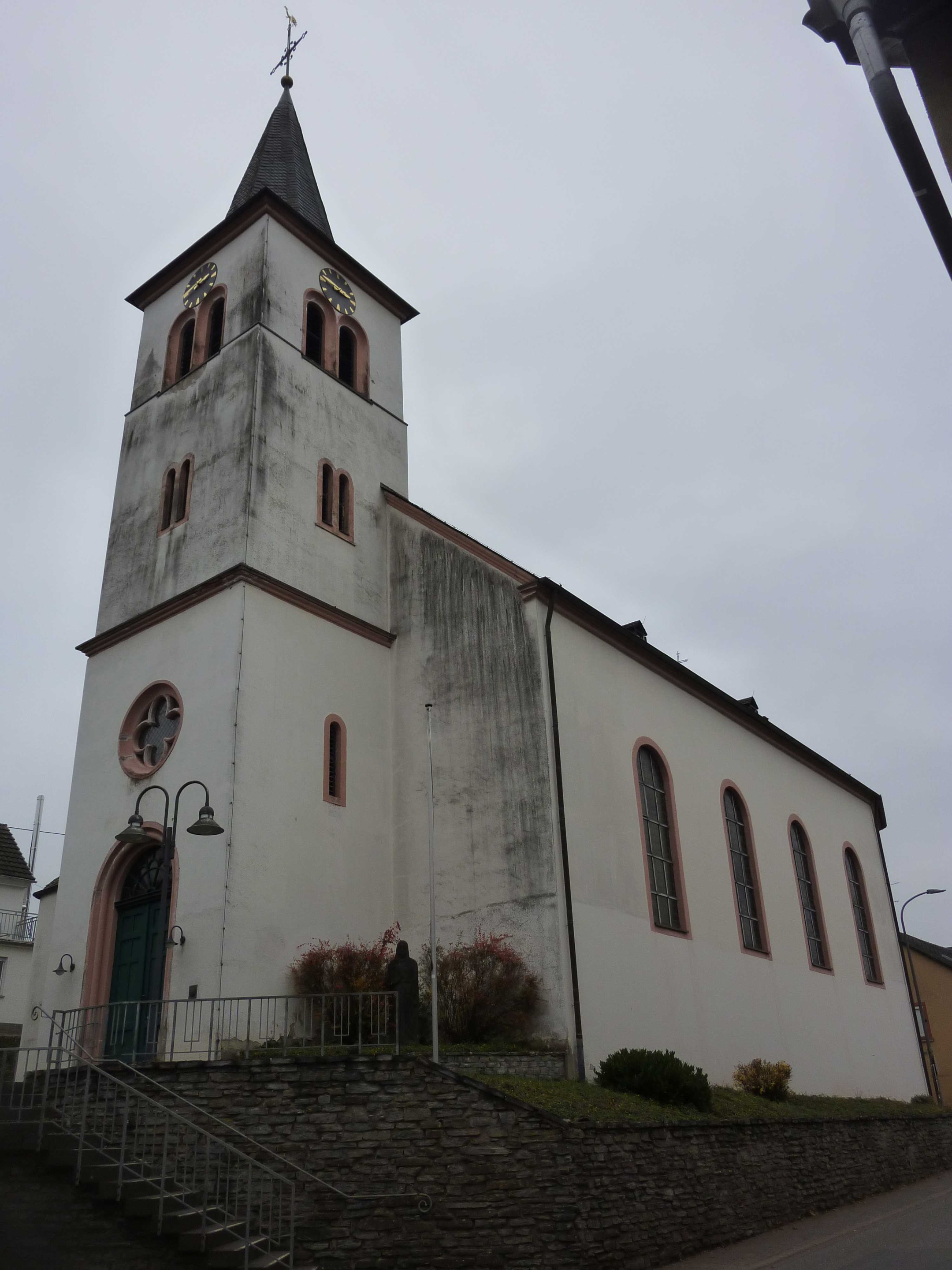 Kirche St. Servatius Bausendorf